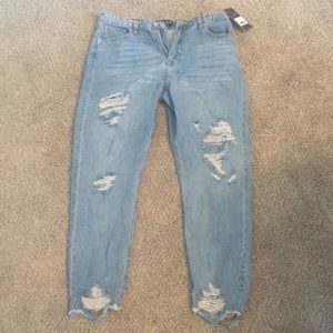 Boutique Women’s 14 distressed jeans